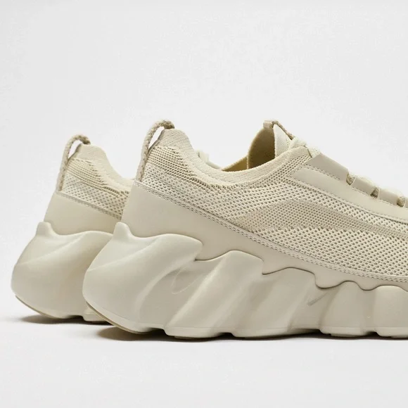 ZARA THICK SOLED KNIT RUNNING STYLE SHOES SZ 9 EU 42 - Picture 7 of 7